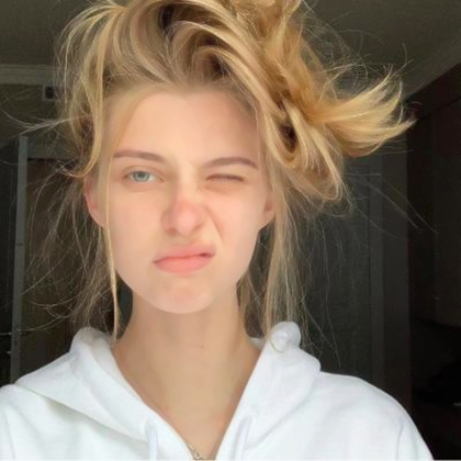 Cora_Aquino's avatar